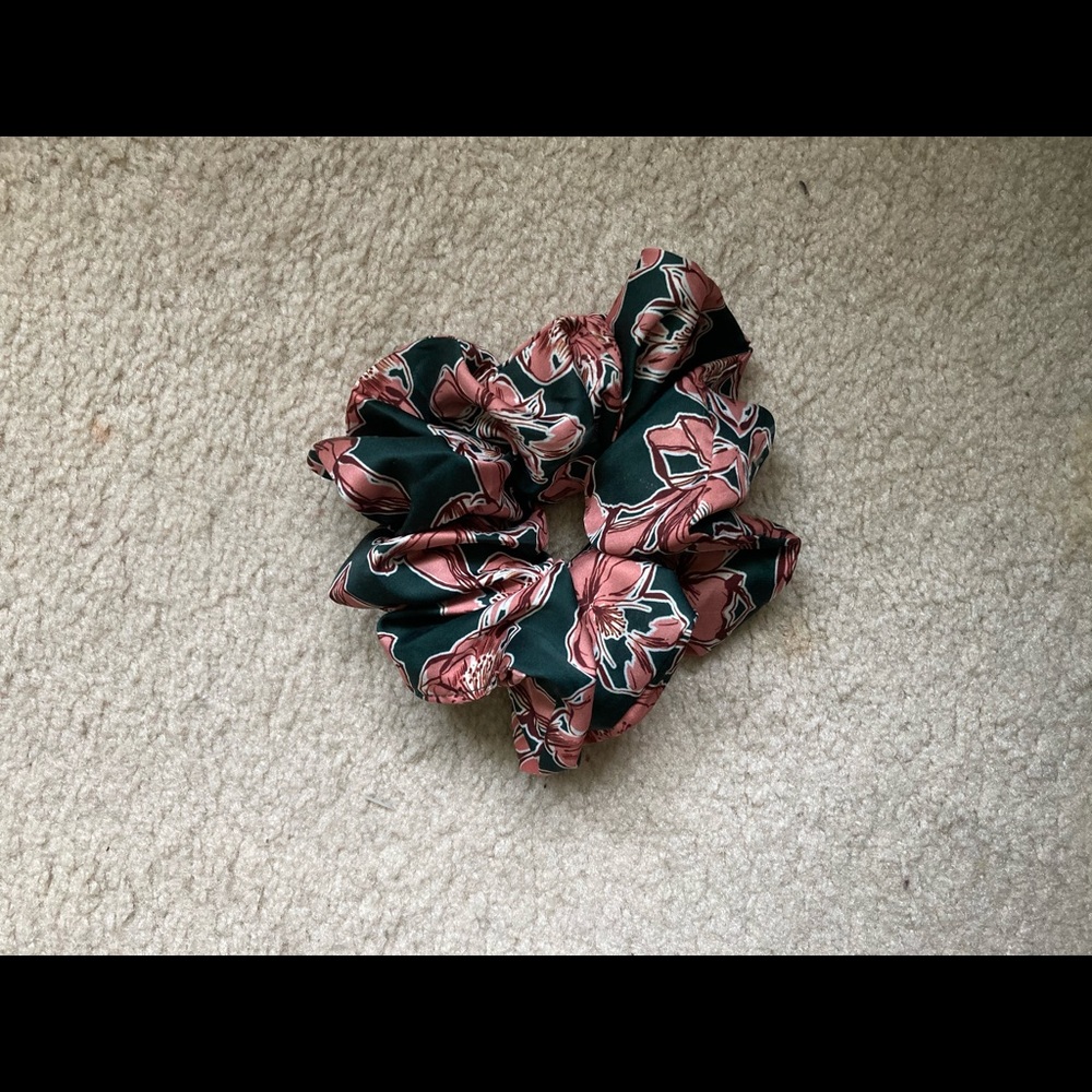 Anthropologie oversized scrunchie